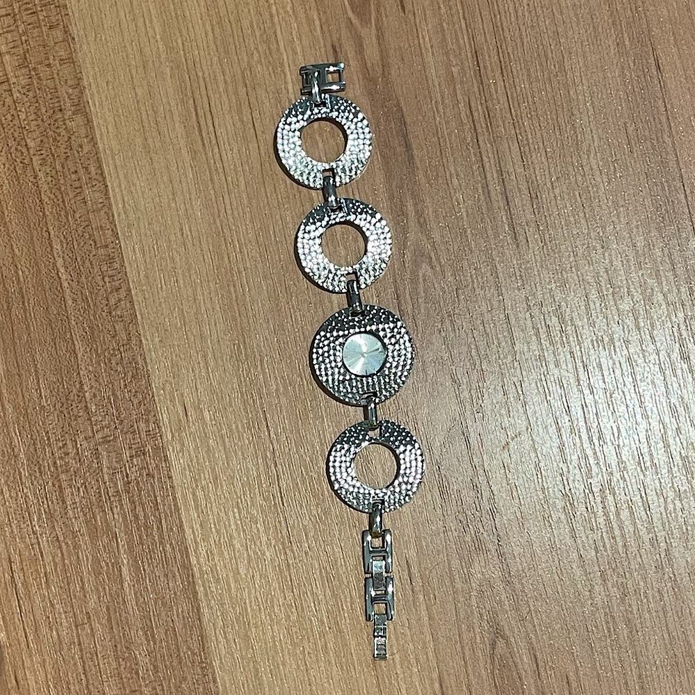 Silver JAS Ladies Watch by E.T.C.Co.Ltd